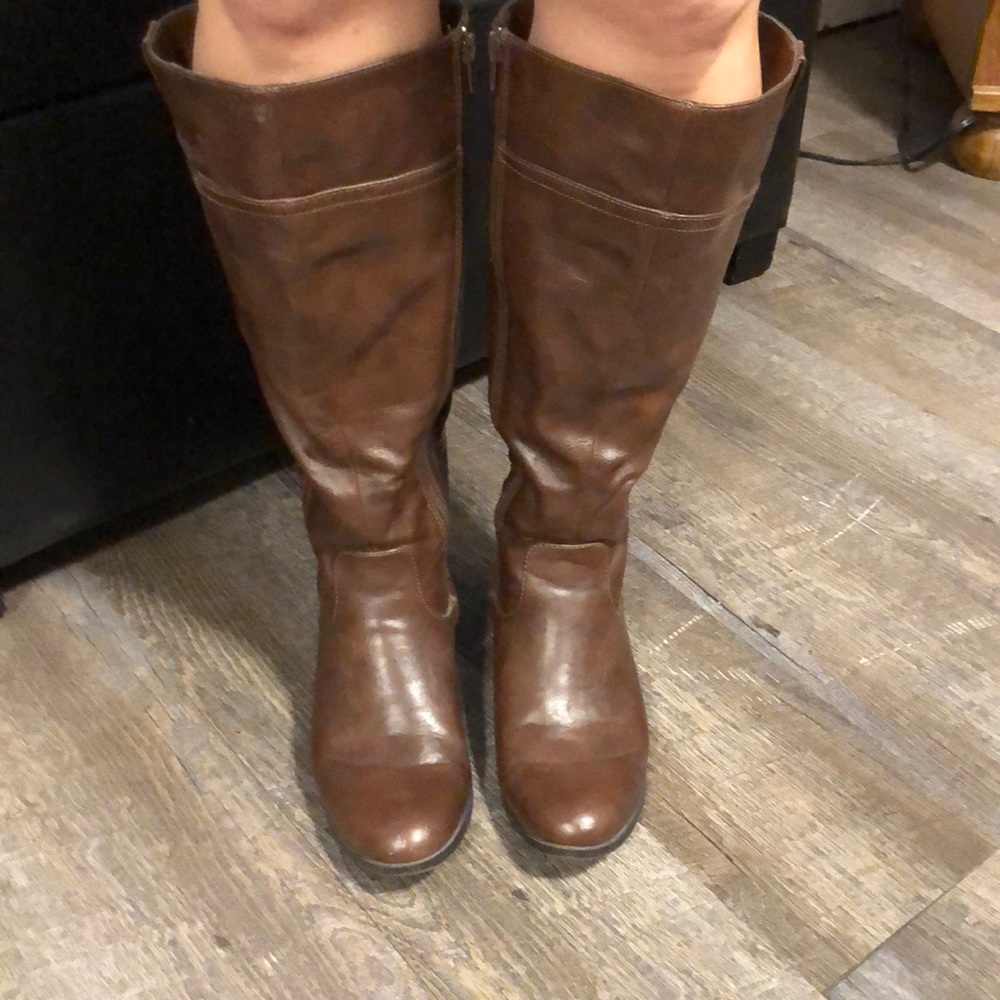 Unisa brown boots